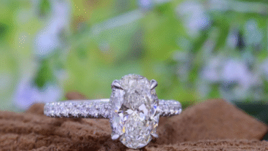 Oval engagement rings